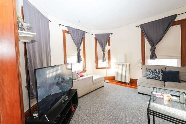 Building Photo - 19 Burton Terrace