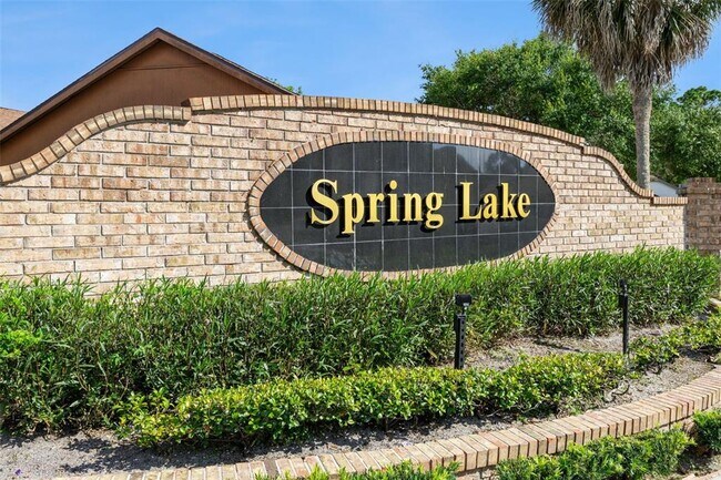 Building Photo - 7301 Spring Villas Cir