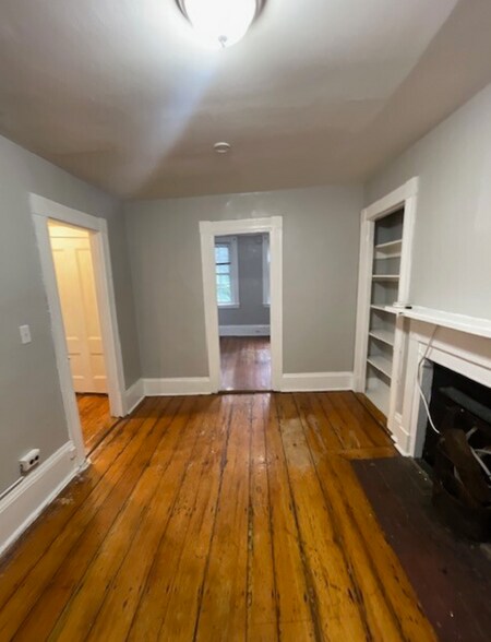 Building Photo - 1 Champney Plz