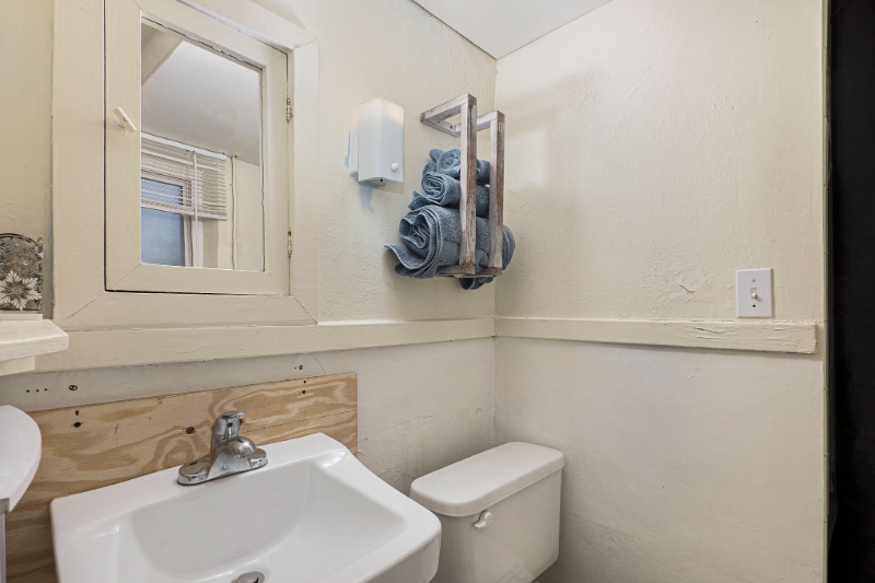 Building Photo - 929 11th St