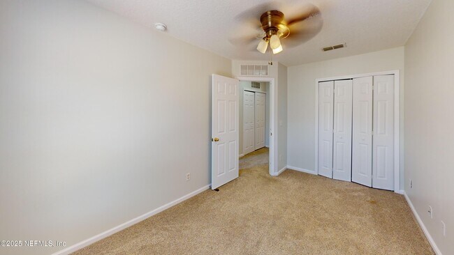 Building Photo - 448 Sherwood Oaks Dr