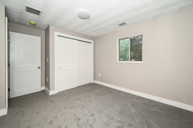 Building Photo - 61 Gregory Rd