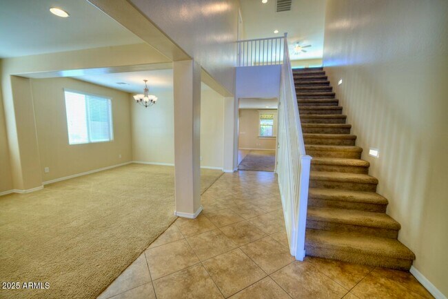 Building Photo - 3941 E Palo Verde St