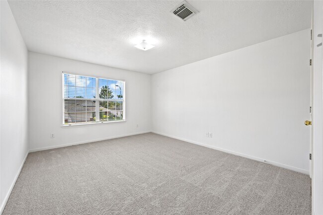 Building Photo - 5019 Woodland Meadows Ln