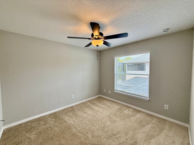 Building Photo - GORGEOUS Two Story 4/3.5 home in sought af...