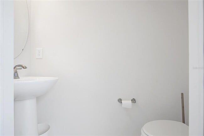 Building Photo - 7549 Oak Spg Ln