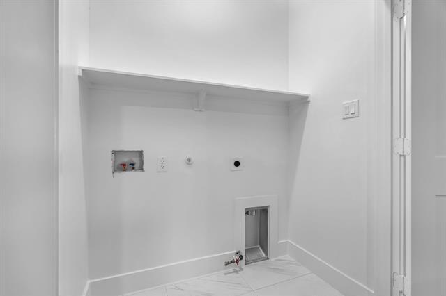 Building Photo - 2340 Alsiddiq Dr