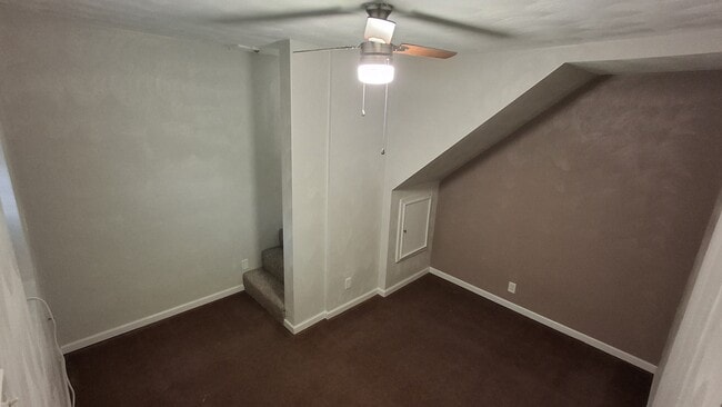 Building Photo - 205 Glen Echo Dr
