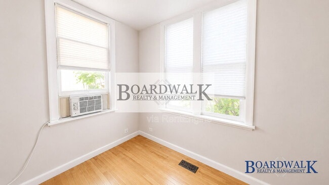 Building Photo - 1768 S 400 E