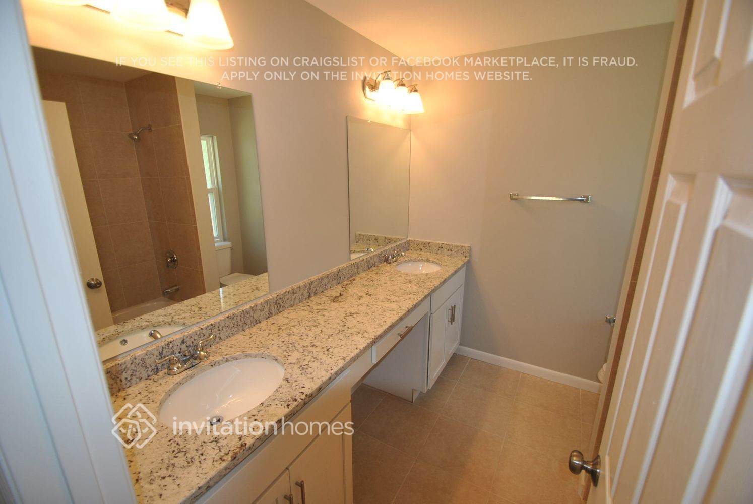 Building Photo - 800 Sweetwater Bay Ct