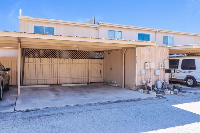 Building Photo - $250 OFF first months rent!!! 3 bedroom 2....