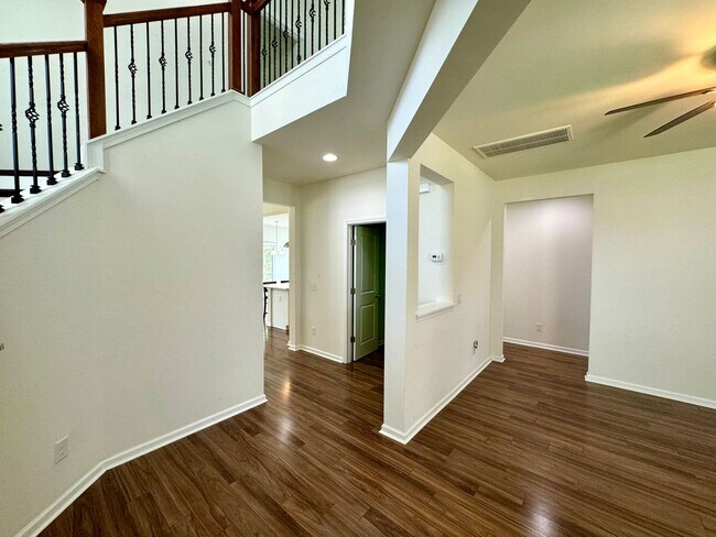 Building Photo - Nice Ladson 3 Bedroom!