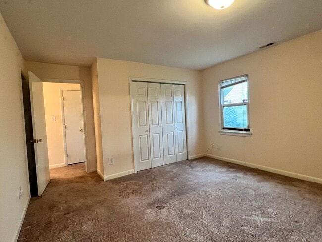 Building Photo - 2204 Merle St