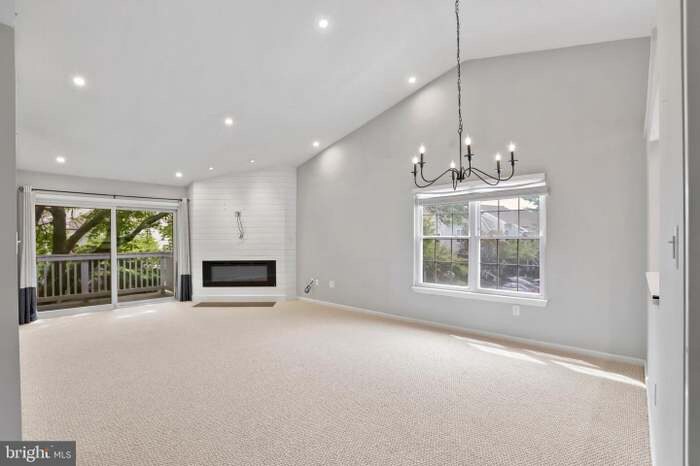 Building Photo - 2867 Yarling Ct