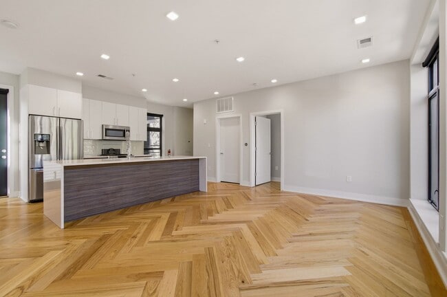 Building Photo - 1345 K St SE