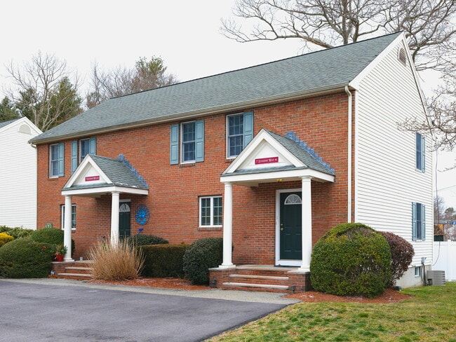 Primary Photo - 20 Eugene Way