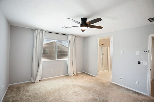 Building Photo - Beautiful 3-Bedroom Home in the Gated Sedona Ranch Community