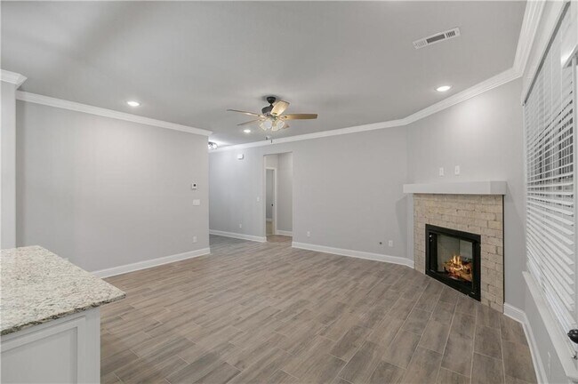 Building Photo - 292 Township Dr