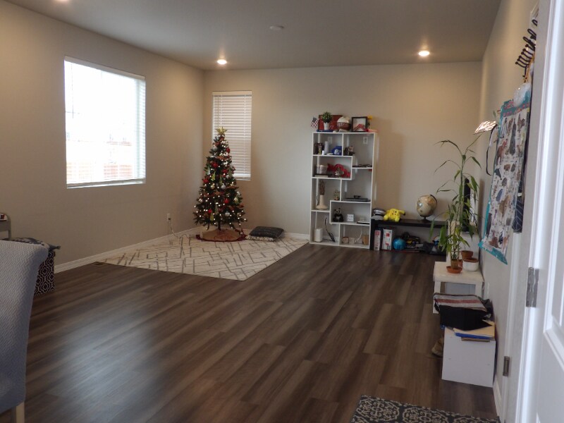 Building Photo - 10722 Rolling Mesa Dr