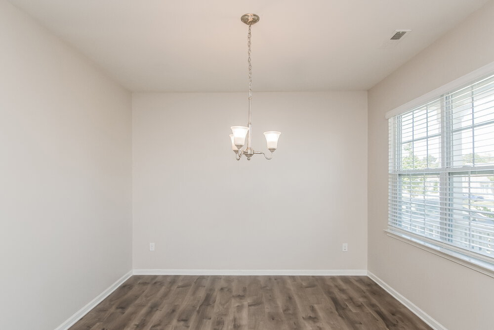 Building Photo - 674 River Dell Townes Ave