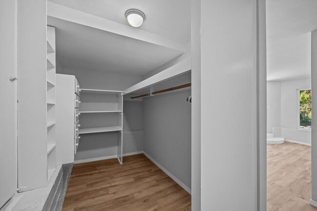 main closet - 3525 N Poinsettia Ave