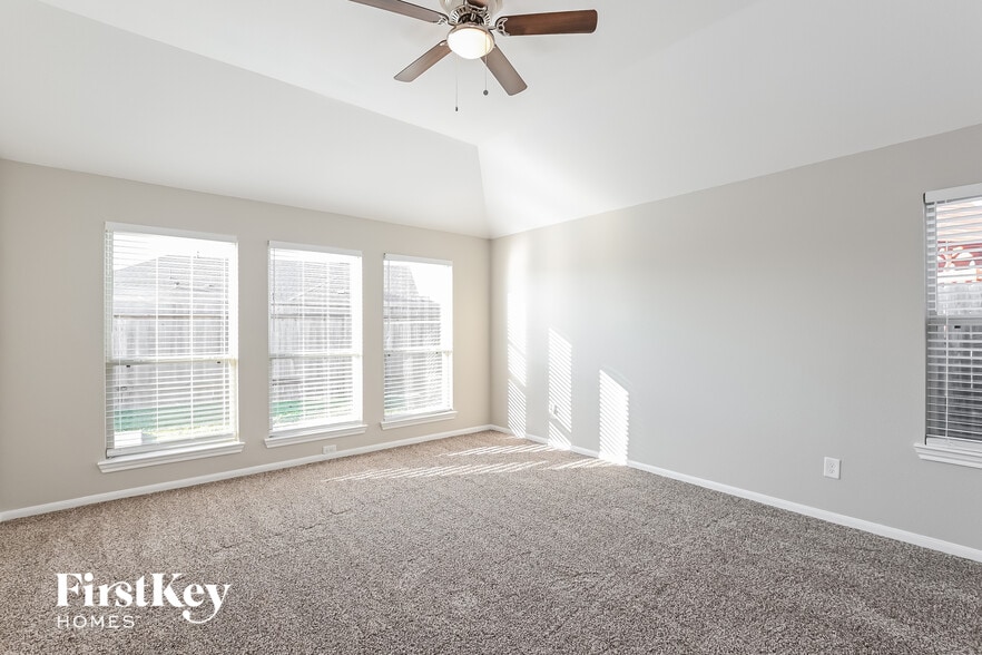 Building Photo - 31206 Harmony Falls Ct