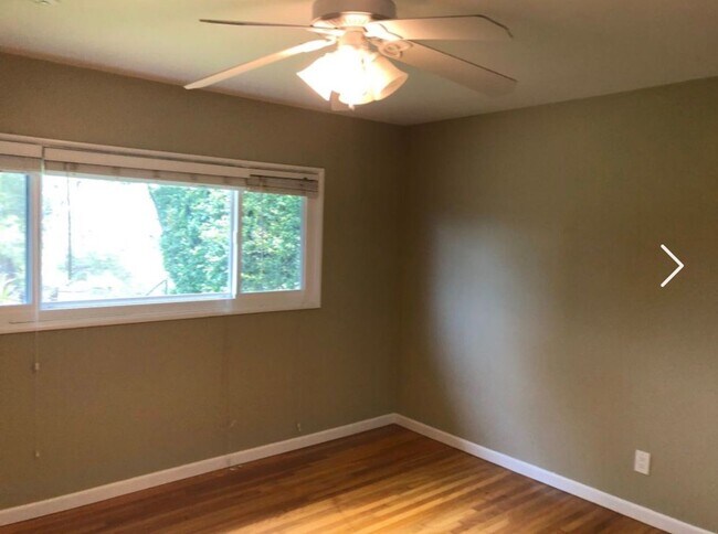 Building Photo - Beautiful 3 Bed / 2 Bath Home Near San Diego State University