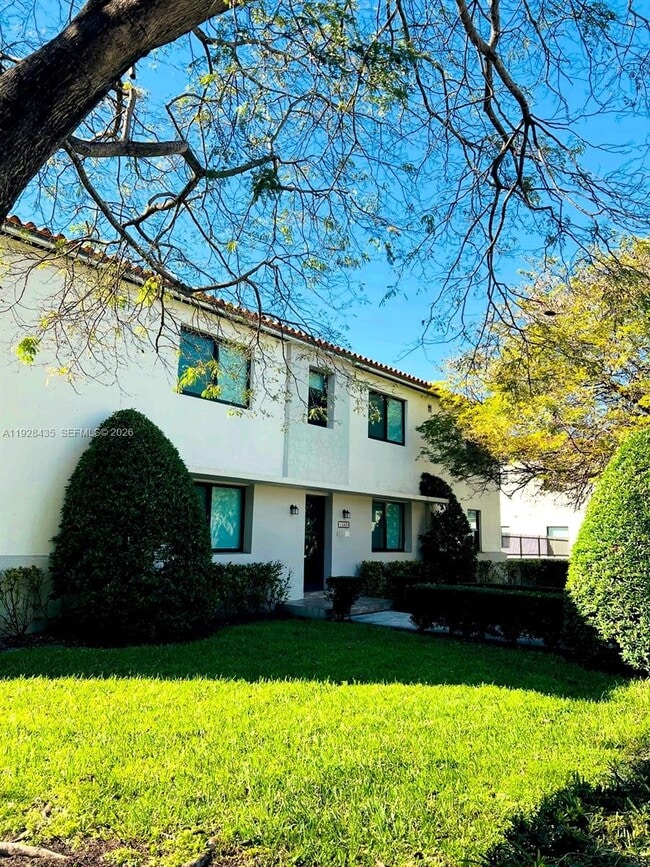 Building Photo - 4204 SW 14th St