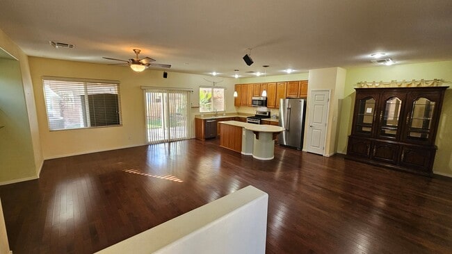 Building Photo - Great Mountain's Edge 4 bedroom home!!!