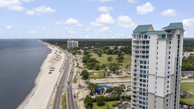 Building Photo - 2668 Beach Blvd