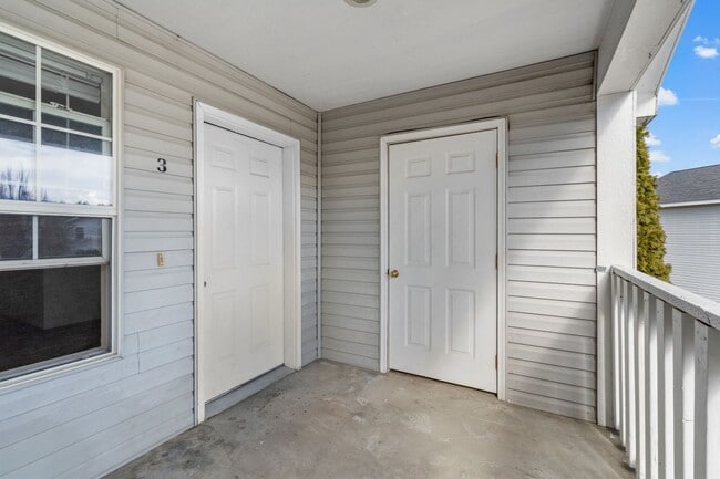 Building Photo - South Valley Four-Plex Unit #3 for Rent