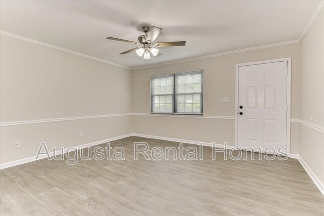 Building Photo - 204-1/2 W Buena Vista Ave