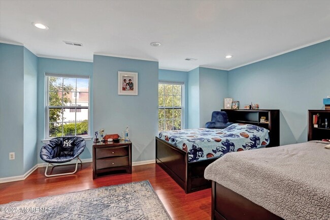 Building Photo - 150 Nathan Dr