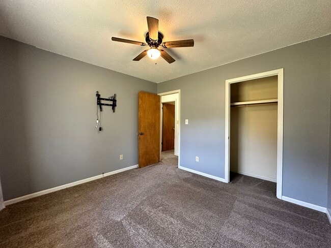 Building Photo - 3 Bed/2 Bath in Harlem, GA with Sunroom & ...