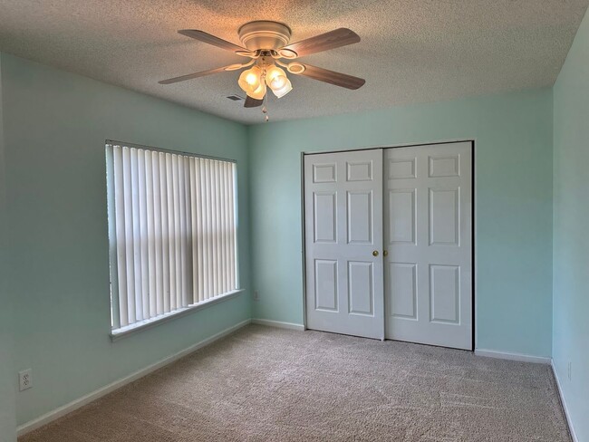 Building Photo - 5091 Ballantine Dr