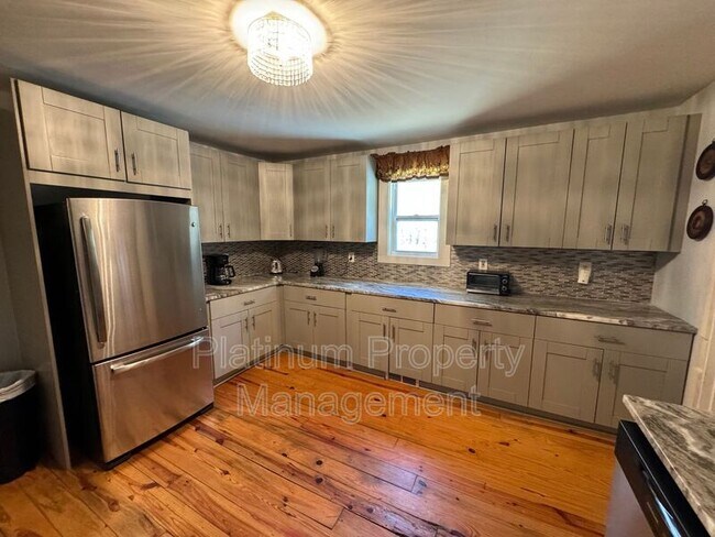 Building Photo - 971 Mountain Cove Rd