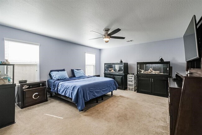 Building Photo - 3142 View Valley Trail