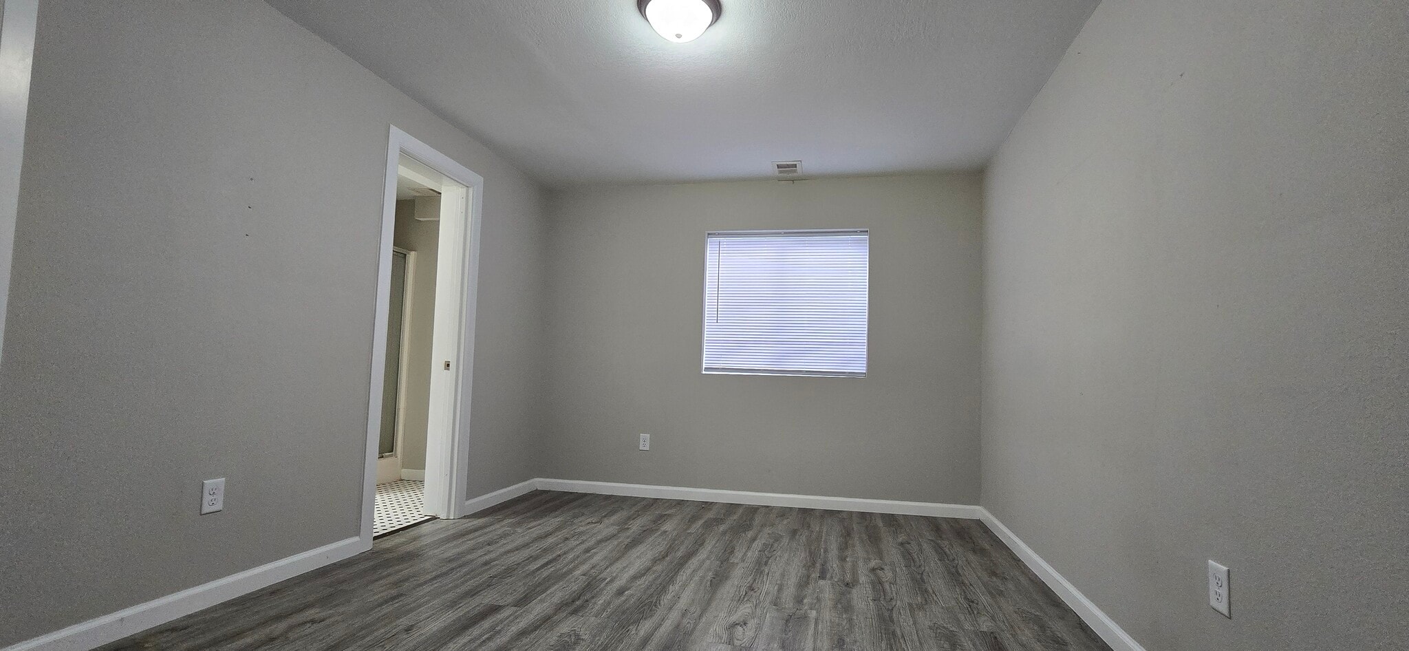 Building Photo - 1708 Apple Ln