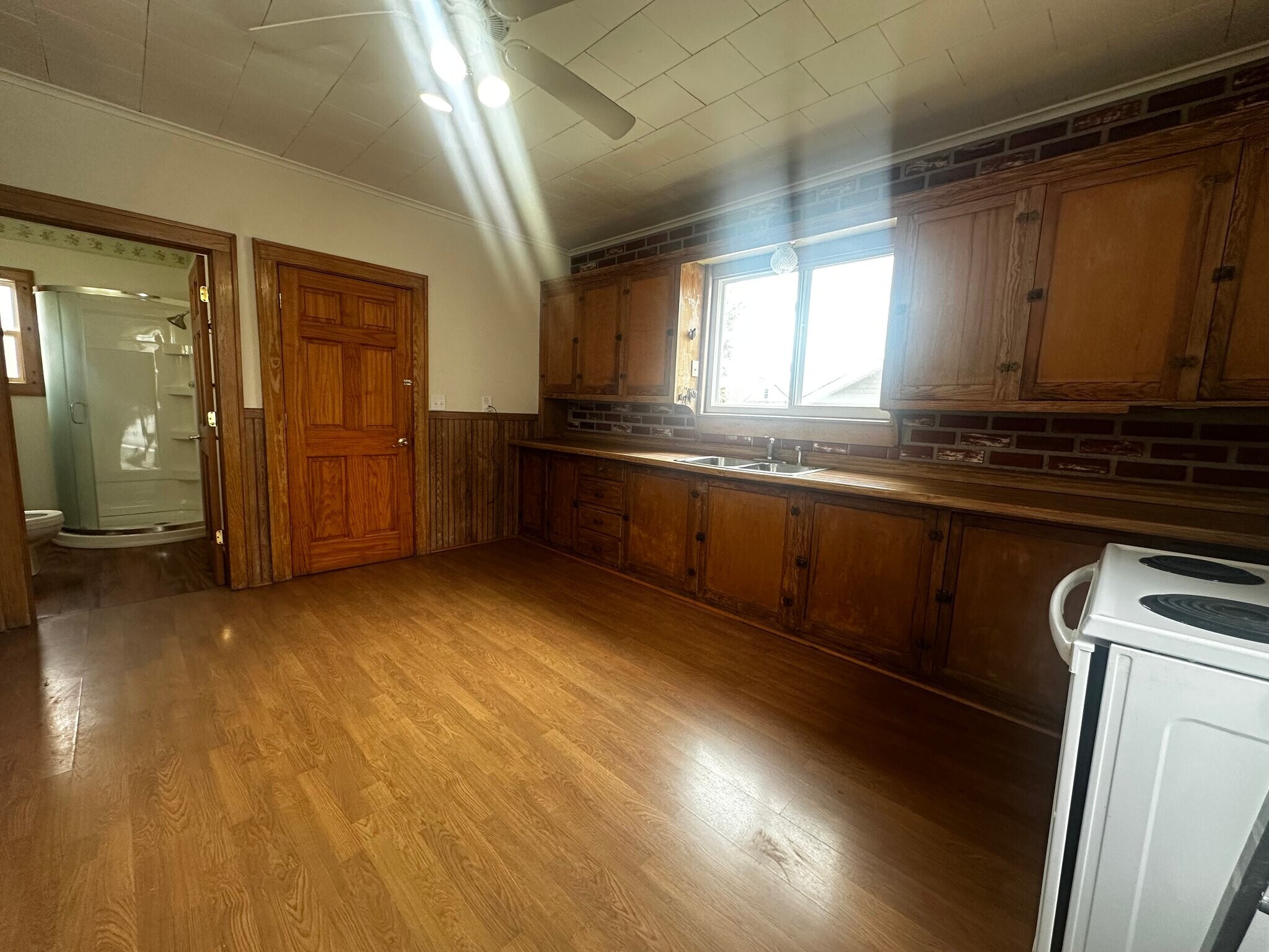 Building Photo - 421 Michigan Ave