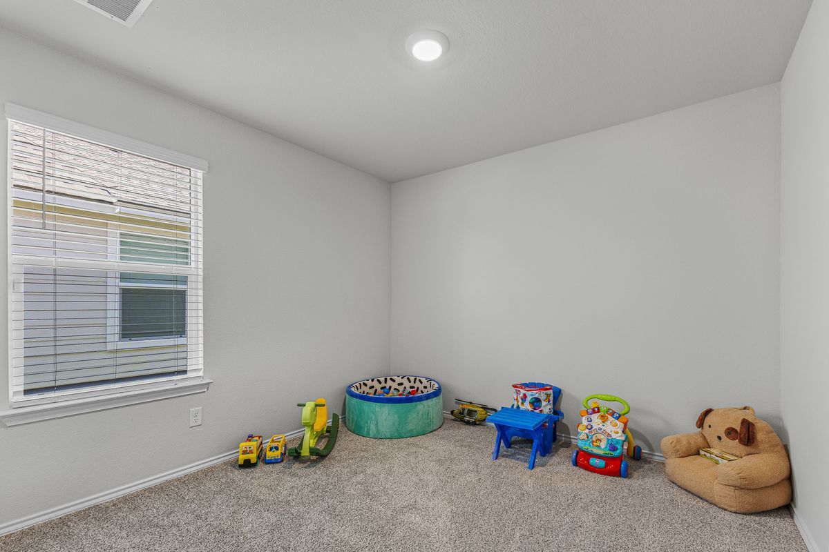 Building Photo - 4011 Baerlon Cv
