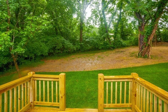 Building Photo - COMING SOON: Beautiful home in Avondale, MO!