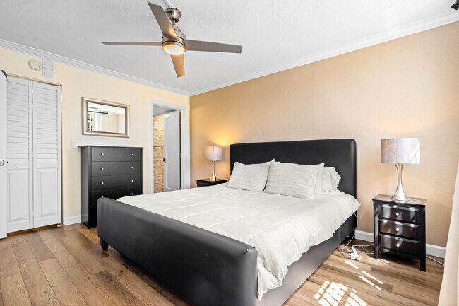 Building Photo - 2420 DC Country Club Boulevard