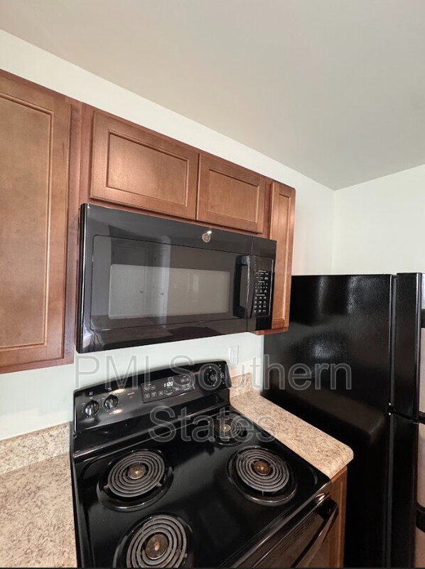 Building Photo - 926 Shakespeare Dr