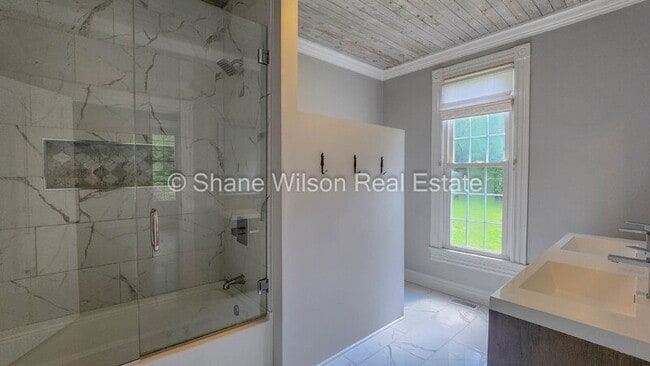 Building Photo - 331 Smith Cir