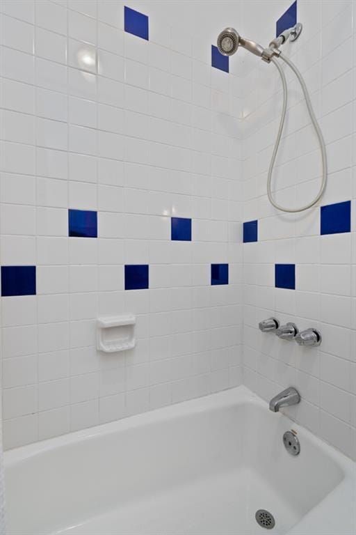 Building Photo - 1500 Newning Ave