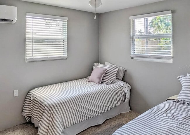 Building Photo - 191 E Wentworth St