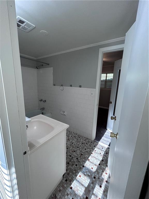 Building Photo - 3200 Rockport Ct