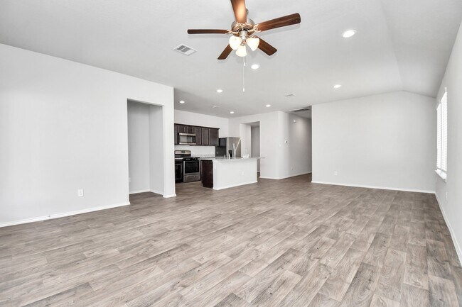 Building Photo - 9810 Laurel Lake Dr