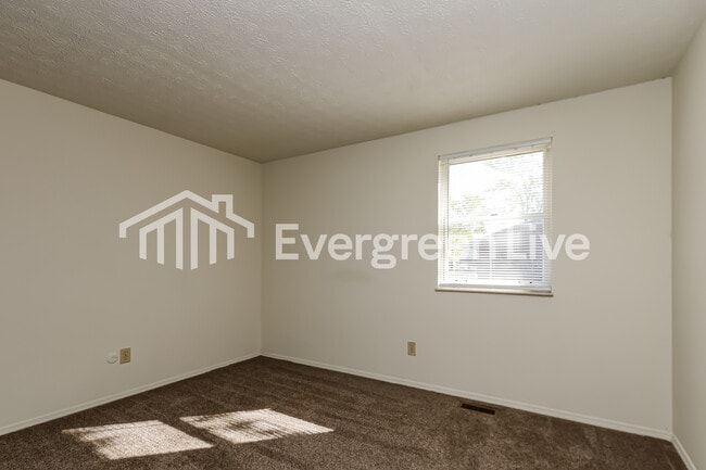 Building Photo - 8197 Mount Washington Dr