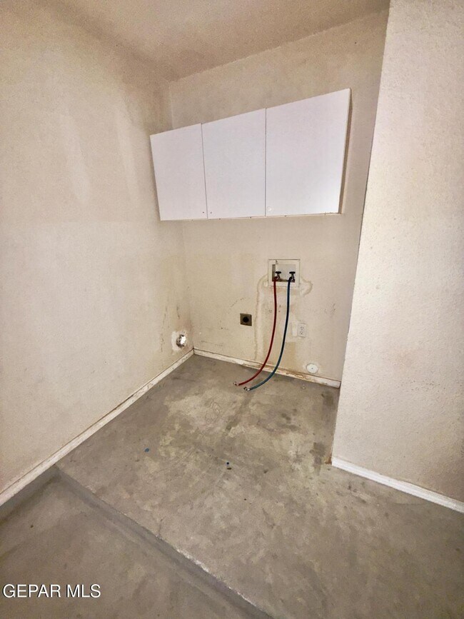 Building Photo - 12224 Tierra Maya Dr